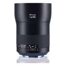 Объектив Zeiss Milvus 50mm f/1.4 ZE (Canon EF)